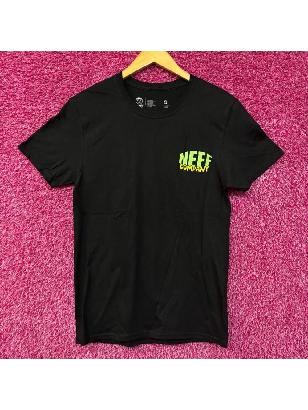 Neff Company Earth UFO Invasion Graphic Design T-Shirt Small